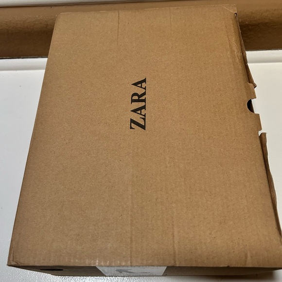 BLOGGERS FAV ** Zara sexy silver glitter sandals! - Picture 8 of 8